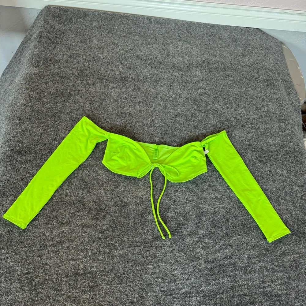 SWIM‎ SWIM LONG SLEEVE BIKINI TOP NEON GREEN SIZE XL